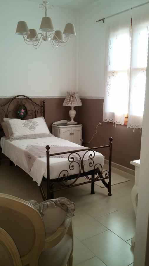 Ifioridisicilia Bed & Breakfast Campofelice Di Roccella Luaran gambar